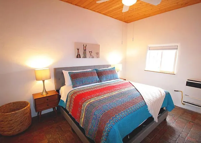 Closson Casita - Patio & Fire Pit - Near Plaza - 1Br