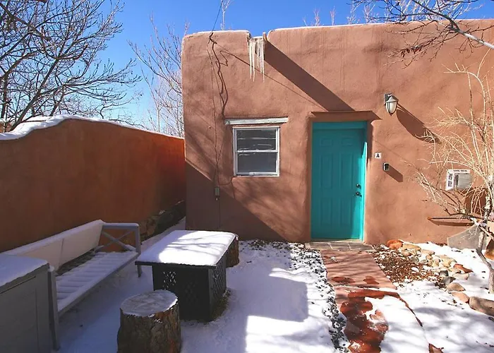 Comfort On Closson - Near Plaza - Fire Pit - Patio
