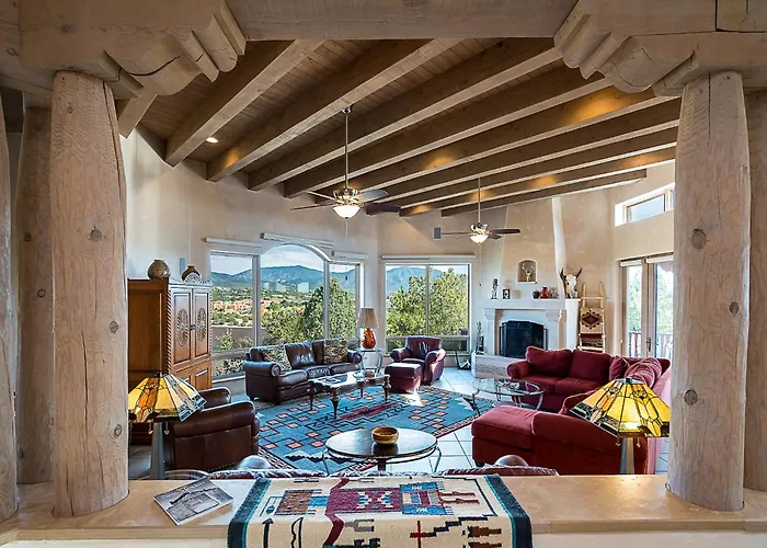 Dorthia Garden Retreat & Views